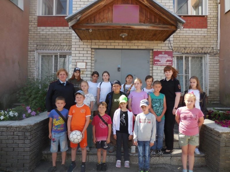 Воспитанники детского летнего лагеря посетили МО МВД России «Пильнинский»